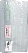 PRZECENA! Zestaw - W7 Very Vegan Gift Set (mascara/10 ml + palette/12 g + lipstick/3.8g + highlighter/9 g) * — Zdjęcie N2