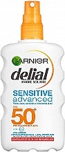 Kup Spray przeciwsłoneczny dla skóry wrażliwej z filtrem SPF 50 - Garnier Delial Ambre Solaire Advanced Sensitive Sunscreen Spray