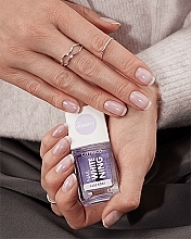 Baza do manicure - Catrice Nail Whitening Base Coat — Zdjęcie N3