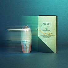 Serum do twarzy - Shiseido Future Solution LX Legendary Enmei Ultimate Luminance Serum — Zdjęcie N7