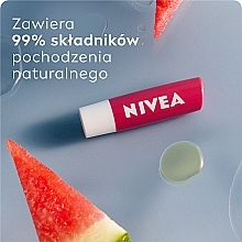 Pielęgnująca pomadka arbuzowa do ust - NIVEA Watermelon Shine — Zdjęcie N3