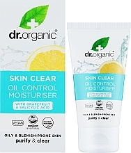 Krem nawilżający 5 w 1 do cery nadmiernie przetłuszczającej się - Dr Organic Skin Clear 5 in 1 Oil Control Moisturiser — Zdjęcie N2