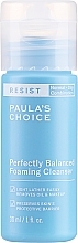 Pianka do mycia twarzy - Paula`s Choice Resist Perfectly Balanced Foaming Cleanser Travel Size — Zdjęcie N1