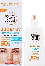 Fluid do twarzy - Garnier Ambre Solaire Sensitive Advanced Face UV Face Fluid SPF50+ — Zdjęcie N2