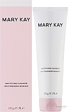 Matujący żel oczyszczający do skóry mieszanej i tłustej - Mary Kay Mattifying Cleanser  — Zdjęcie N2