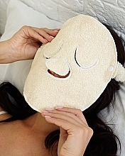 Ręcznik kompresyjny do zabiegów kosmetycznych, beżowy Towel Mask - MAKEUP Facial Spa Cold & Hot Compress Milk — Zdjęcie N4