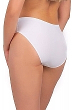 Kup Majtki "Figi Maxi Bikini" z bezszwowymi krawędziami, wysoki stan, białe - Moraj