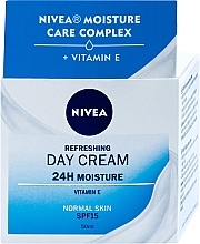 Nawilżający krem na dzień dla normalnej skóry - NIVEA Essentials Refreshing 24H Moisture Day Cream SPF15 — Zdjęcie N1
