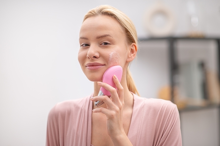 Soniczny masażer do twarzy - Garett Beauty Clean Soft Pink — Zdjęcie N3