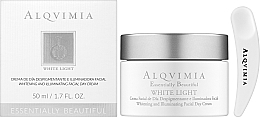Rozjaśniająco-rozświetlający krem do twarzy na dzień - Alqvimia Essentually Beautiful White Light — Zdjęcie N2