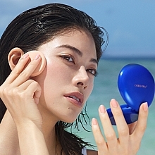 Ochronny podkład w kompakcie - Shiseido Sun Protection Compact Foundation SPF 30 — Zdjęcie N5