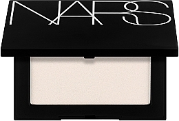 Kup Puder do modelowania twarzy - Nars Light Sculpting Highlighting Powder